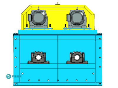 Space-saving screw conveyor for bulk materials