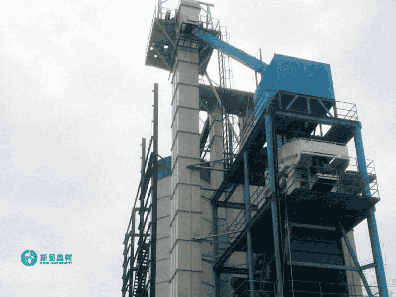 Bucket elevator for sand and gravel conveying