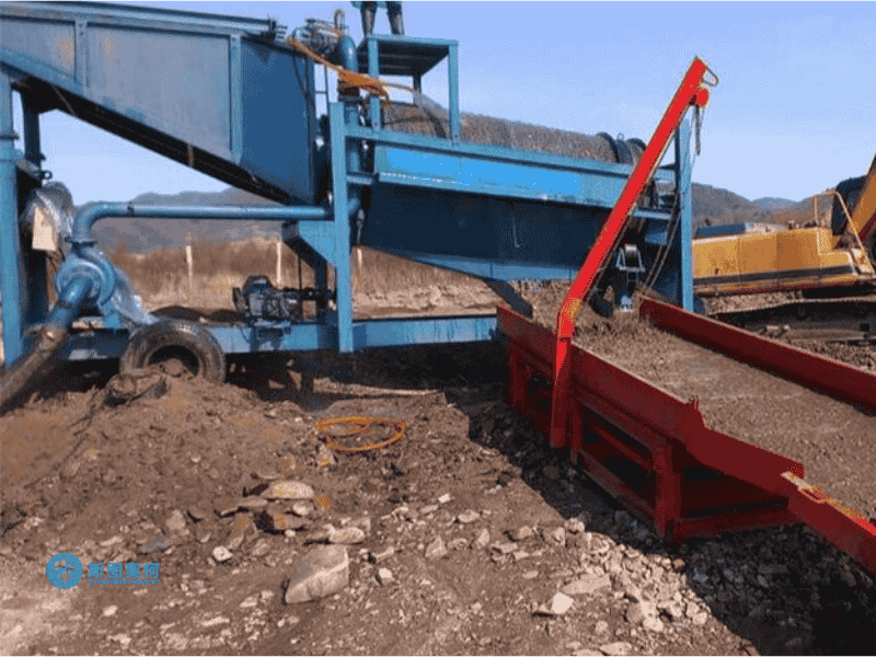 Portable gold separation station for rock gold processing