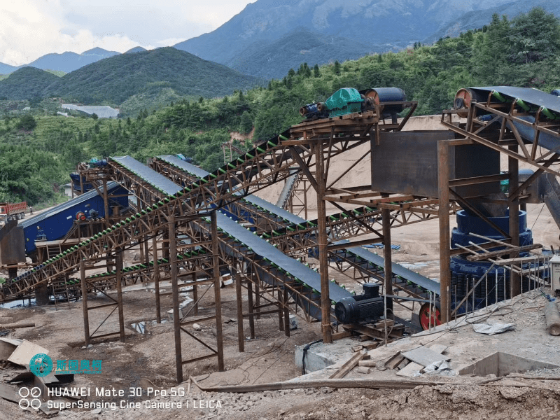 Belt conveyor for bulk material handling plant