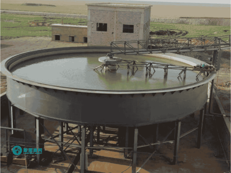 High efficiency thickener for sludge dewatering