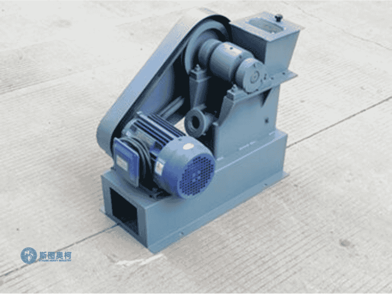 Laboratory roller crusher for ore sample crushing